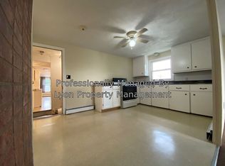 456 Washington St APT 5, Coventry, RI 02816