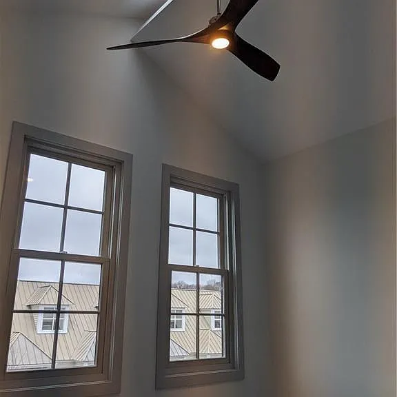 33 Elm St #3 — Photo 16