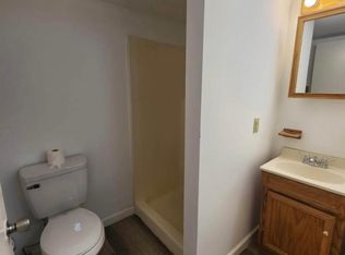 22 Clarendon St #B, Worcester, MA 01604