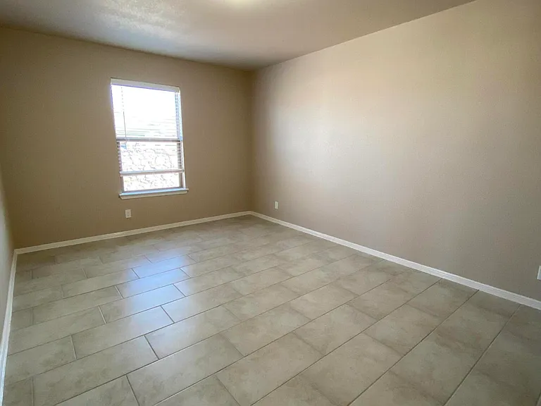 245 Malta St — Photo 28