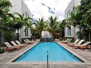 751 NE 4th Ave, Fort Lauderdale, FL 33304