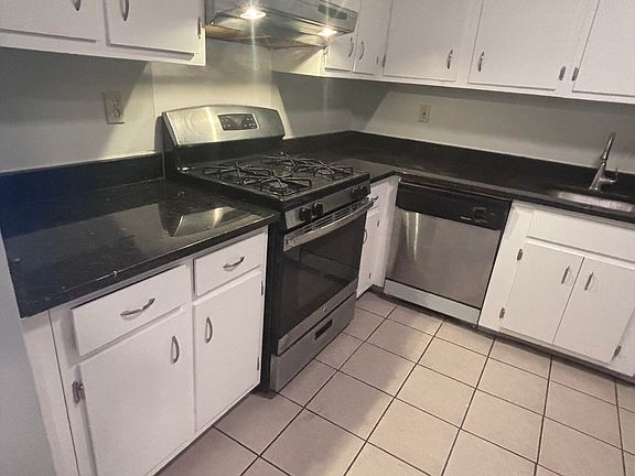 2nd image of 62 Treat St #5e53097bd