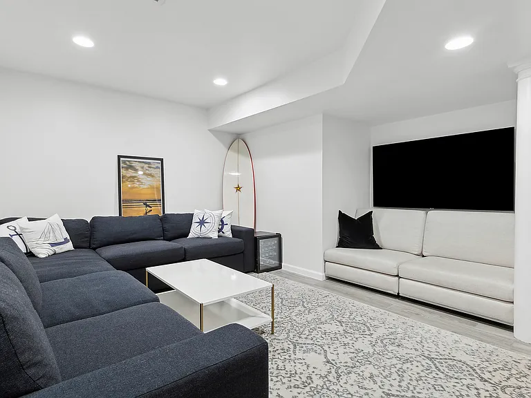 5 Cowhill Ln — Photo 15
