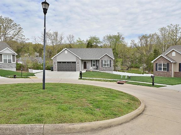 2nd image of 203 Welsford Ct