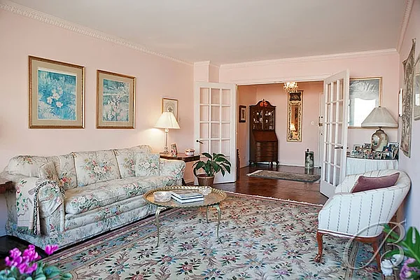 Sold by Bellmarc Realty | media 8