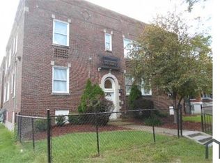 4100 W Broadway APT 4, Louisville, KY 40211