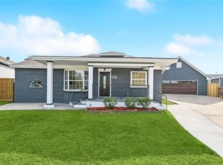 110 Alexander Pl, Arabi, LA 70032