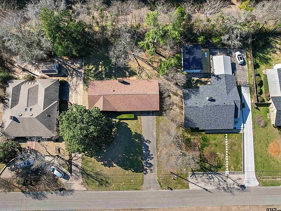 3rd image of 1144 Fairway Dr W