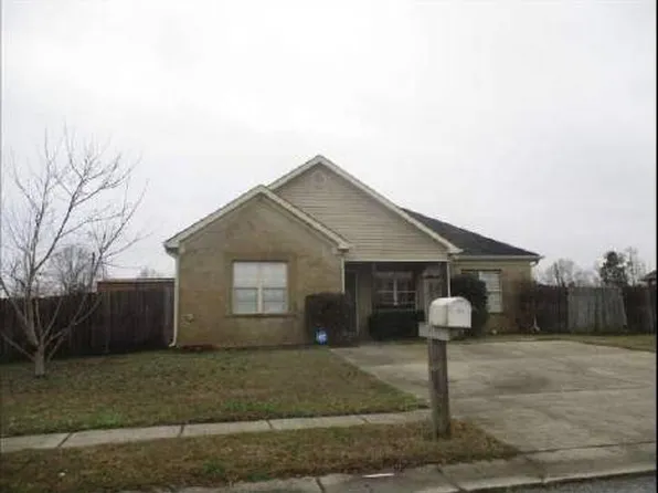 117 Ridgecrest Rd, Calera, AL 35040