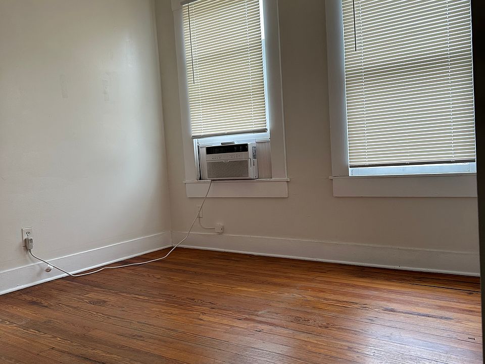 1st image of 611 Cedar St APT 4