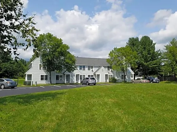 25 Indian Brook Cir Unit 53, Rochester, NH 03839