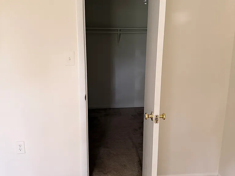 2842 Dover Ln #304 — Photo 14