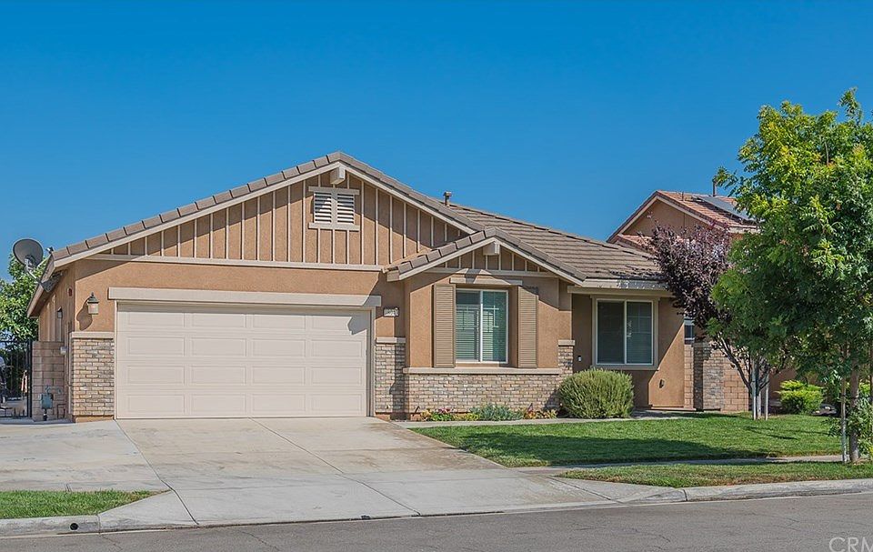1st image of 18043 Passionflower Ln