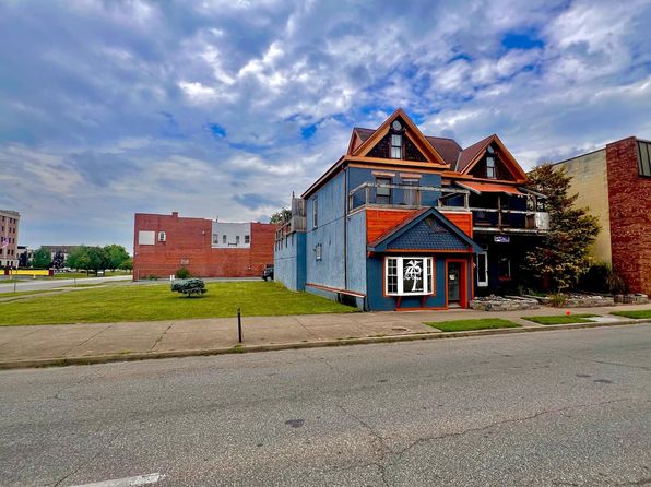 huntington-west-virginia-439312447 picture