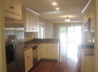 5960 N River Bay Rd, Waterford, WI 53185