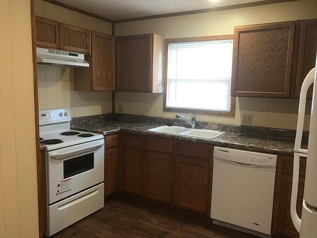 2nd image of 302 Mildred St #B