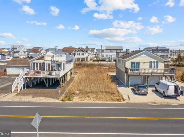 1119 S Green St, Tuckerton, NJ 08087