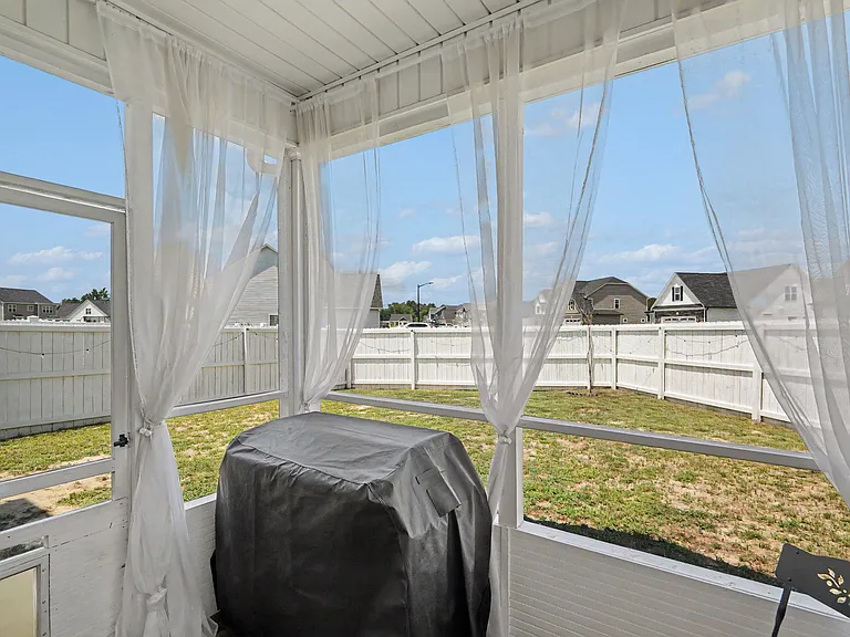 536 Amusement Dr — Photo 20