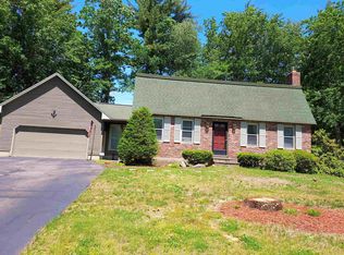 5 Greenwich Dr, Merrimack, NH 03054