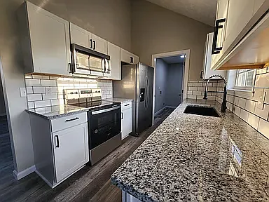 318 Cayenne Dr — Photo 4
