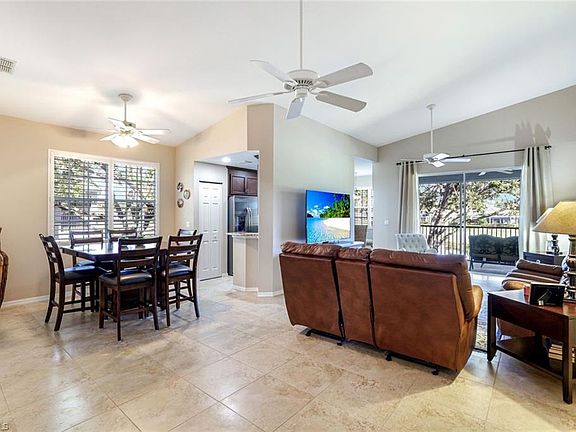 3rd image of 2033 Crestview WAY #104