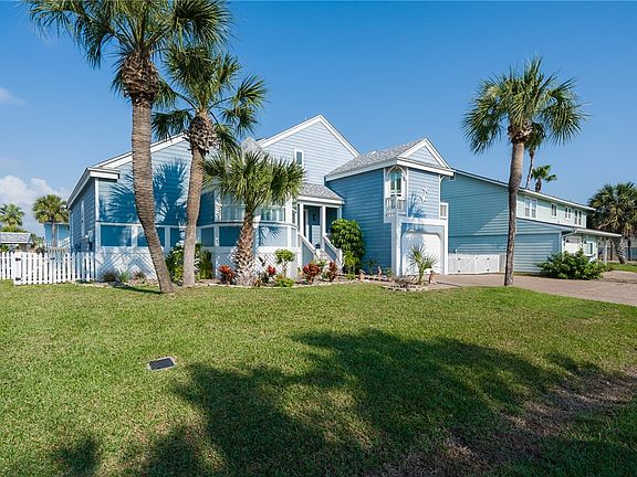 3rd image of 3 Pelican Dr