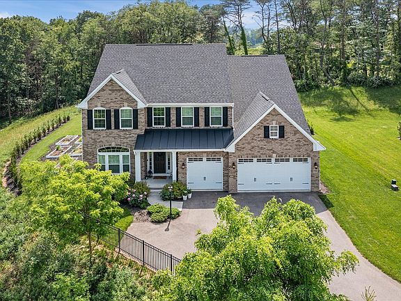 2nd image of 1705 Stevensan Dr