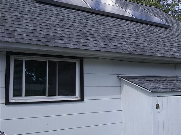 3rd image of 12 Keeler Dr