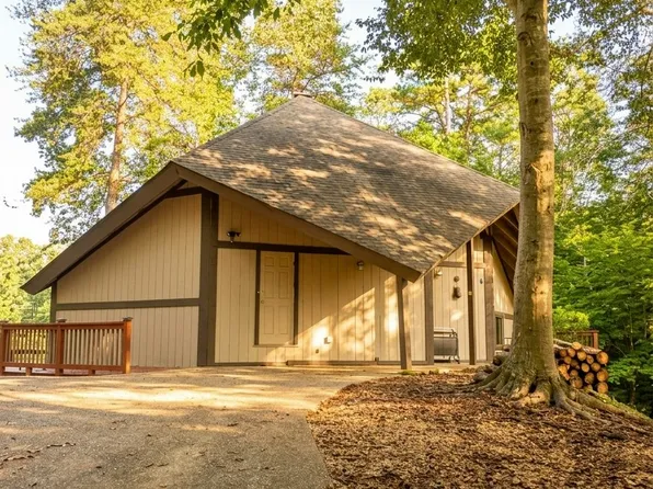 3233 Lake Road Cir, Gainesville, GA 30501