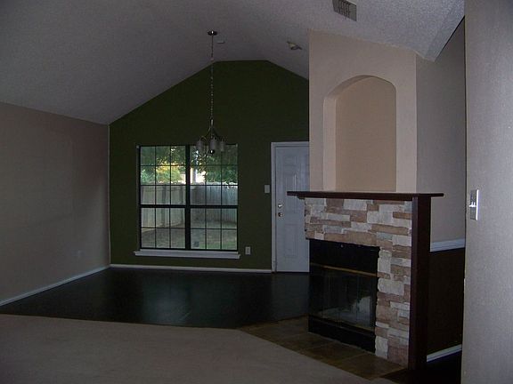 3rd image of 7566 Kurtz Ct