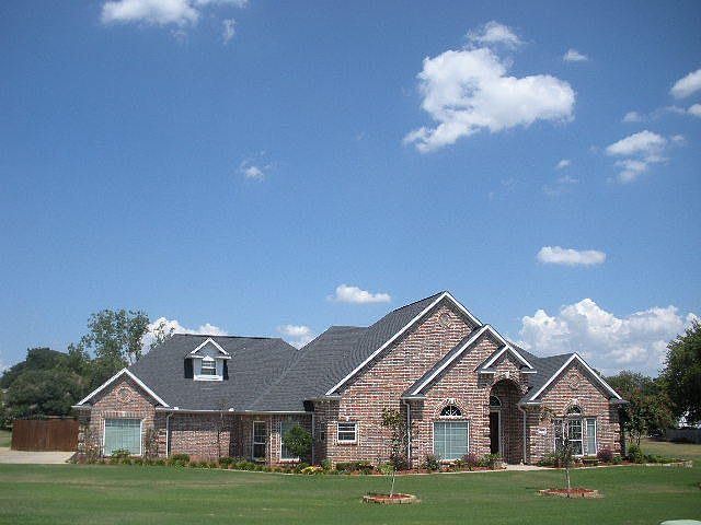 1st image of 105 Sequoya Dr