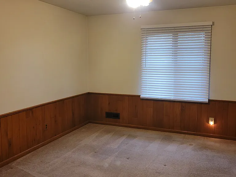 2123 Eileen Rd — Photo 34
