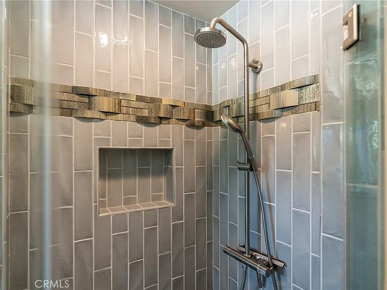 229 Glenullen Dr — Photo 27