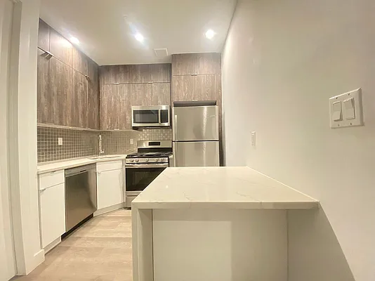 Rented by Dream Space Realty | media 7