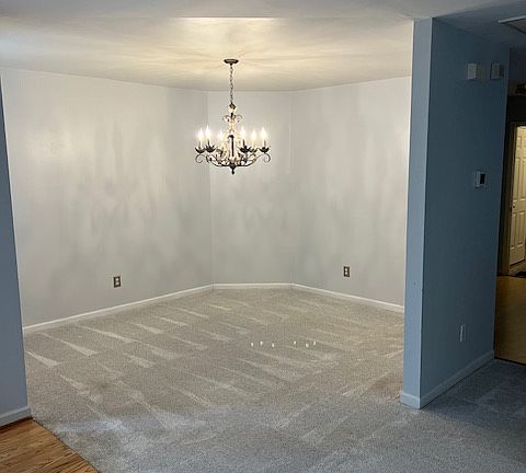 4th image of 6117 Forest Pond Dr