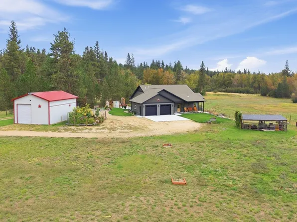 111 Log Cabin Ln, Stevensville, MT 59870