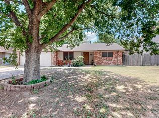409 Deer Creek Rd, Everman, TX 76140
