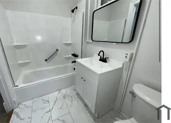 3616 S Jefferson Ave #2F — Photo 2