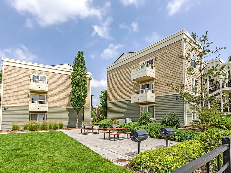 Belle Creek Apartments — Photo 13