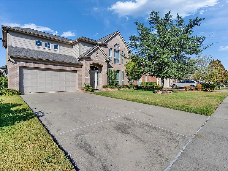9915 Valance Way — Photo 2