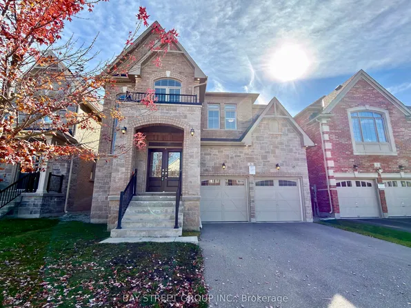 3 Manor Hampton St, East Gwillimbury, ON L9N 0R1