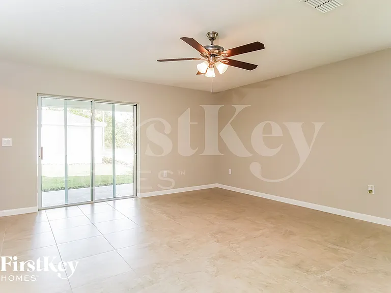 207 Southern Breeze Loop — Photo 3