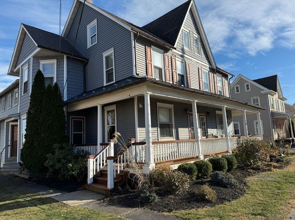 27 N Main St FLOOR 1