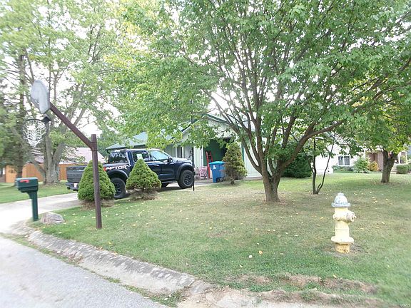 3rd image of 3001 Kristen Ln