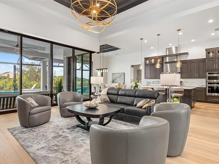9474 Melody Cir — Photo 4