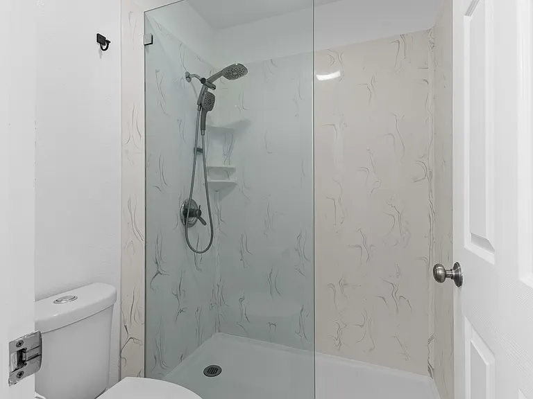 1136 Kumukumu St — Photo 10