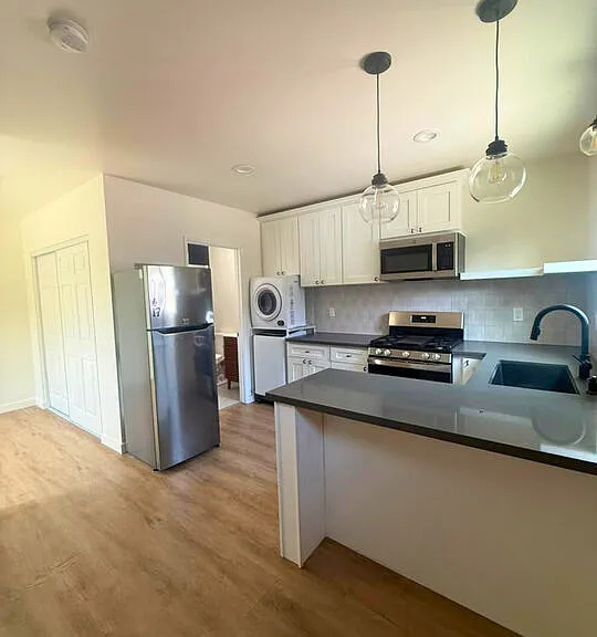 2217 W Via Camille — Photo 13