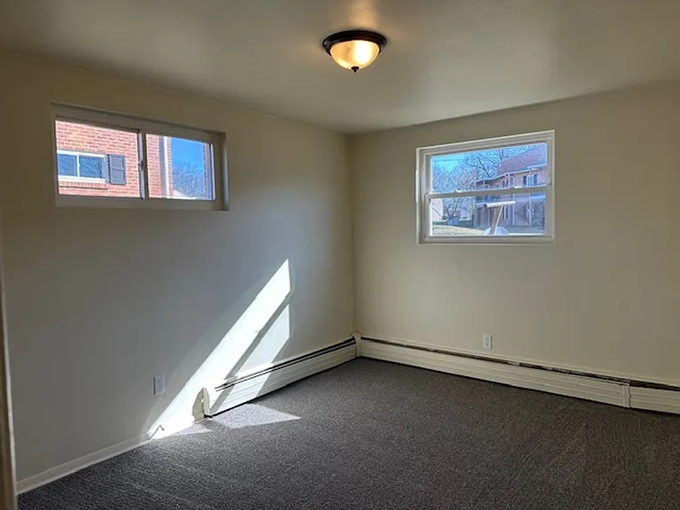130 Adelia St #5 — Photo 8
