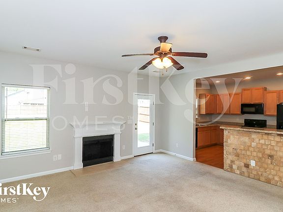 3rd image of 7271 Silk Tree Point