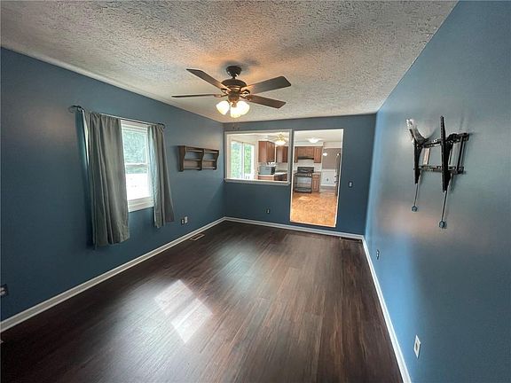 5th image of 25 Hanson Cir